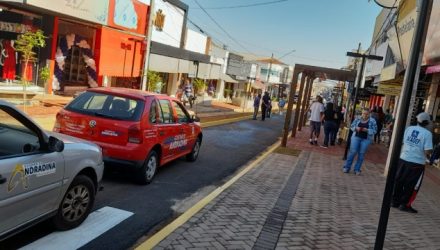 O Governo de Andradina, através da Diretoria de Segurança Pública, está realizando um teste piloto com câmeras de vigilância 24 horas por dia no Centro da cidade. Foto: Secom/Prefeitura