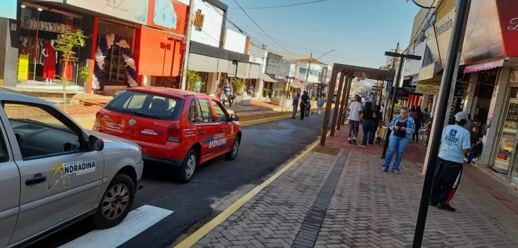 O Governo de Andradina, através da Diretoria de Segurança Pública, está realizando um teste piloto com câmeras de vigilância 24 horas por dia no Centro da cidade. Foto: Secom/Prefeitura