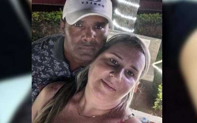 Francieli Silva, de 35 anos, foi assassinada com golpes de faca pelo ex-companheiro Ivanildo Teixeira dos Santos, de 44 anos. Foto: Facebook/Reprodução