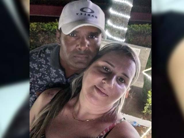 Francieli Silva, de 35 anos, foi assassinada com golpes de faca pelo ex-companheiro Ivanildo Teixeira dos Santos, de 44 anos. Foto: Facebook/Reprodução