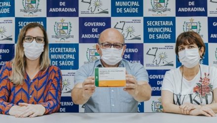 A Prefeitura de Andradina divulgou agora pouco, através da Secretaria Municipal da Saúde, a recomendação para uso de máscaras de proteção em ambientes fechados e unidades escolares, seguindo a orientação do Governo do Estado de São Paulo. Foto: Secom/Prefeitura