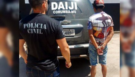 Homem preso é monitorado por tornozeleira eletrônica. Foto: Divulgação/Daiji