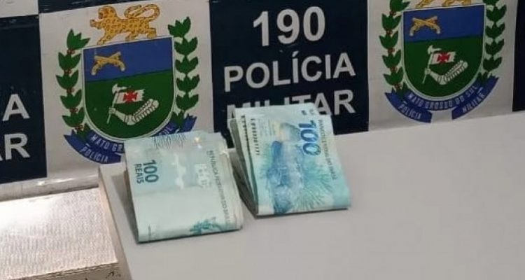 Funcionária foi flagrada pelo patrão. Foto: Divulgação/6º BPM