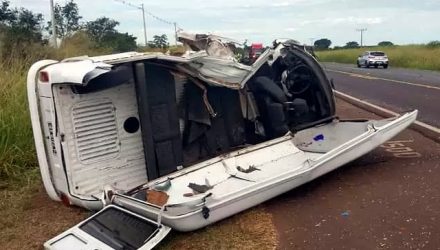 acidente_kombi3
