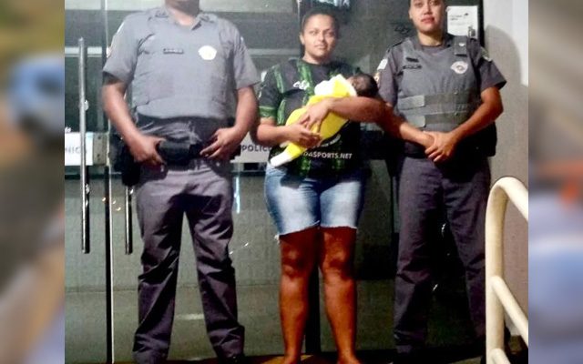 bebe_engasgada1