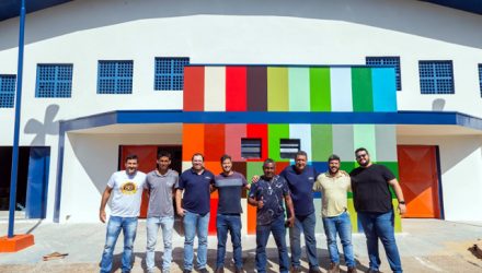 Equipe esteve visitando as obras de ampliação e adequação do ginásio Dr. Curiango. Foto: Secom/Prefeitura