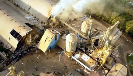 Explosão em silo de cooperativa agroindustrial de Palotina deixa 8 mortos e 12 feridos. Foto: Redes Socias