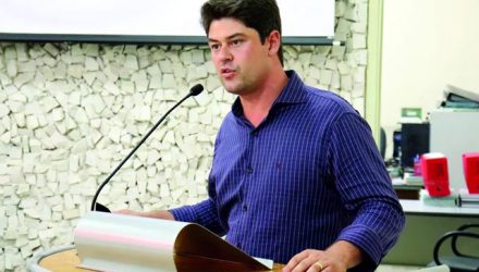 Prefeito Municipal de Bariri, Abelardo Maurício Martins Simões Filho (MDB), o Aberladinho, será investigado por suposto envolvimento em fraudes em licitações — Foto: Candeia/Reprodução