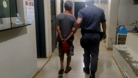 Desempregado foi indiciado e preso acusado de tráfico de entorpecentes. Foto: MIL NOTICIAS