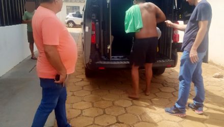 Acusado de 27 anos (short preto), foi indiciado por tentativa de homicídio. Foto: MIL NOTICIAS