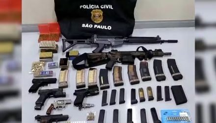 Armas e munições apreendidas em Jales (SP) — Foto: Guilherme Derrite/Facebook