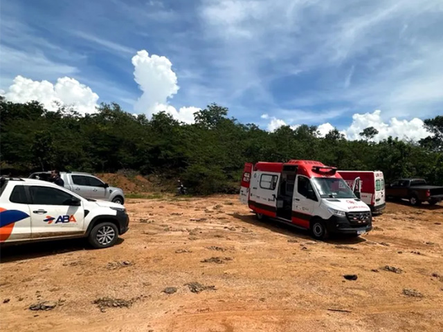 Ambulâncias foram acionadas para atender a ocorrência — Foto: Redes sociais