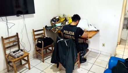 Homem foi preso pela Polícia Federal durante operação contra o abuso sexual de crianças e adolescentes, em Andradina (SP) — Foto: Polícia Federal/Divulgação