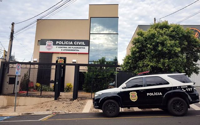 funcionaria_demitida1
