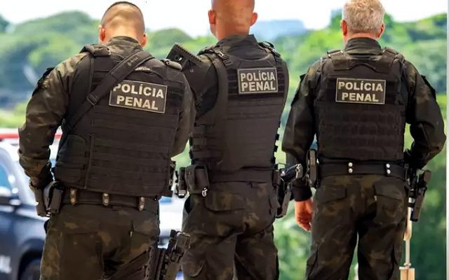 policia1_penal1