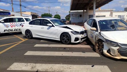 veiculos_destruidos1